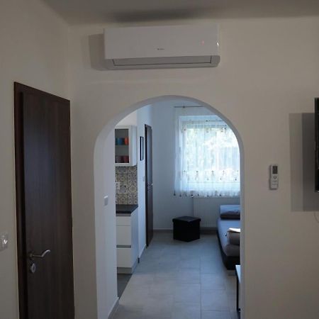 Lali Vendeghaz Hotel Asvanyraro Екстериор снимка